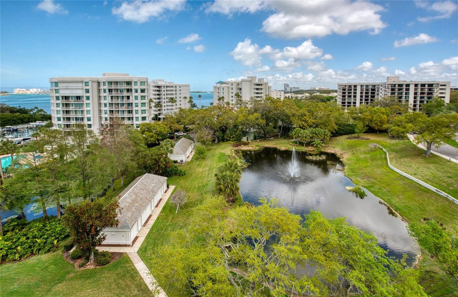 8 BELLEVIEW BOULEVARD, #702, Belleair, FL 33756