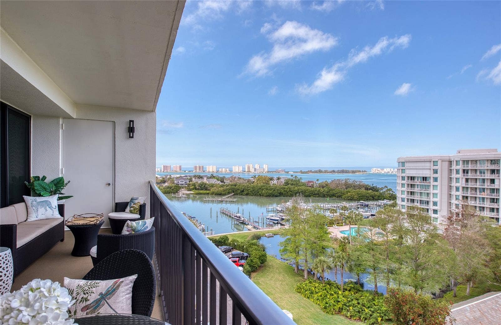 8 BELLEVIEW BOULEVARD, #702, Belleair, FL 33756
