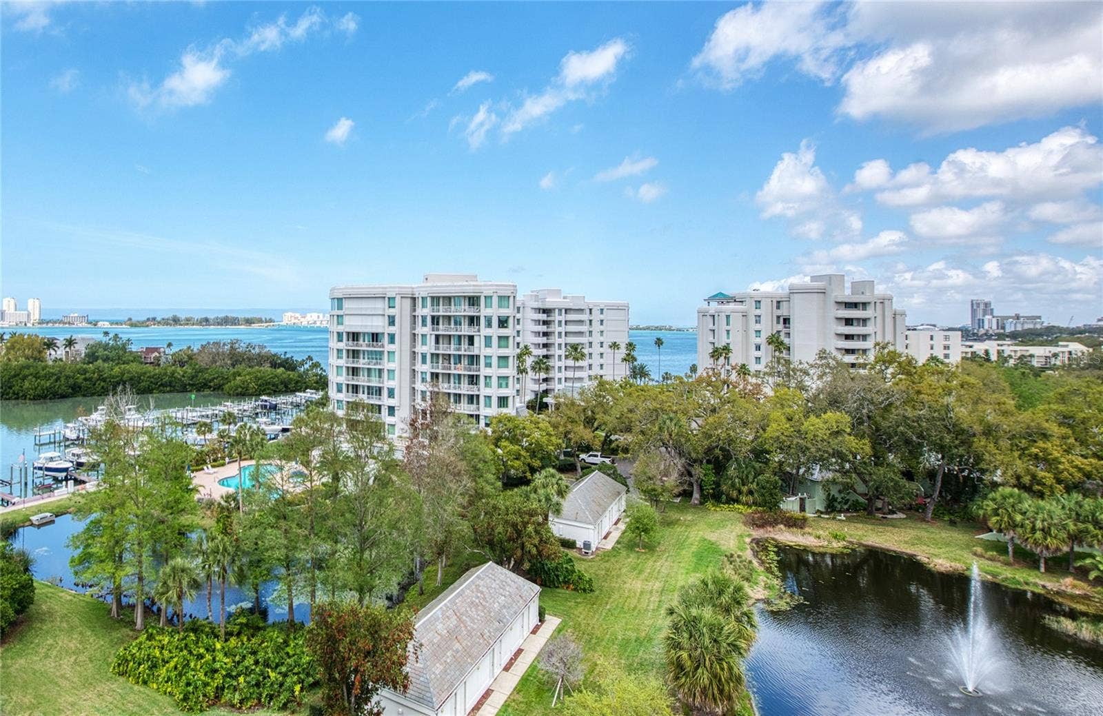 8 BELLEVIEW BOULEVARD, #702, Belleair, FL 33756