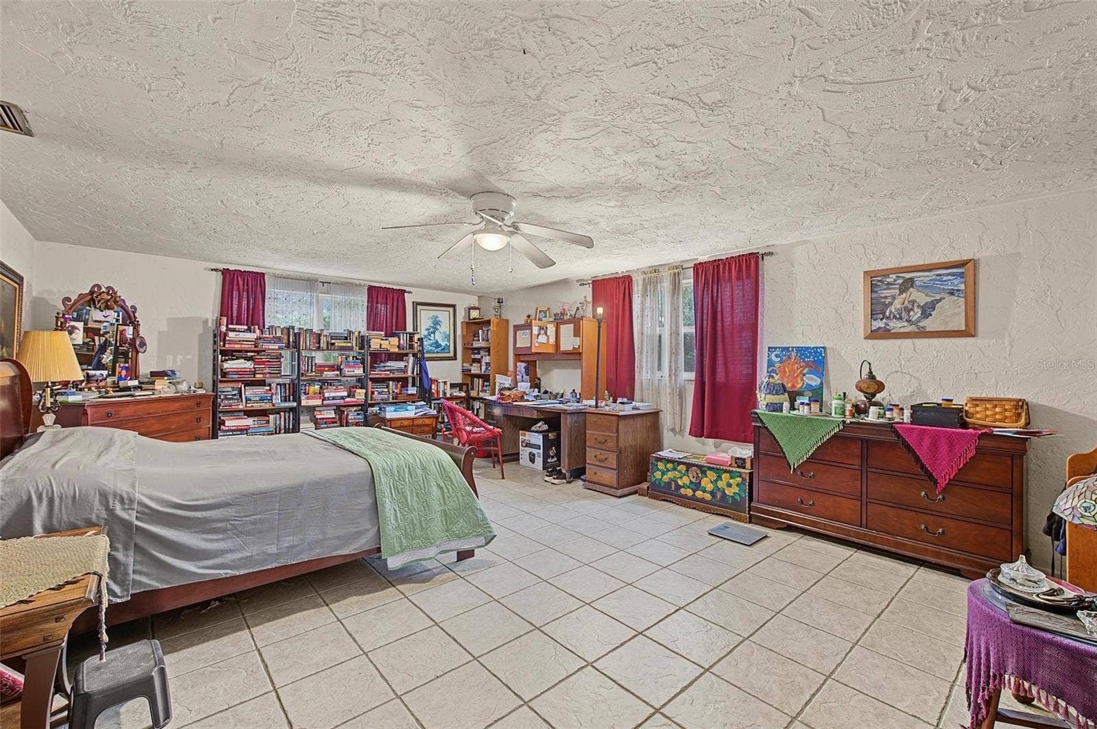 7916 SLATE COURT, New Port Richey, FL 34654 7916 SLATE COURT, New Port Richey, FL 34654