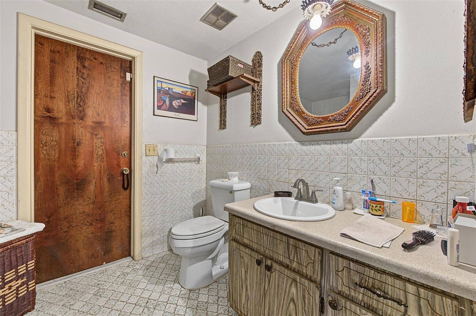 7916 SLATE COURT, New Port Richey, FL 34654 7916 SLATE COURT, New Port Richey, FL 34654