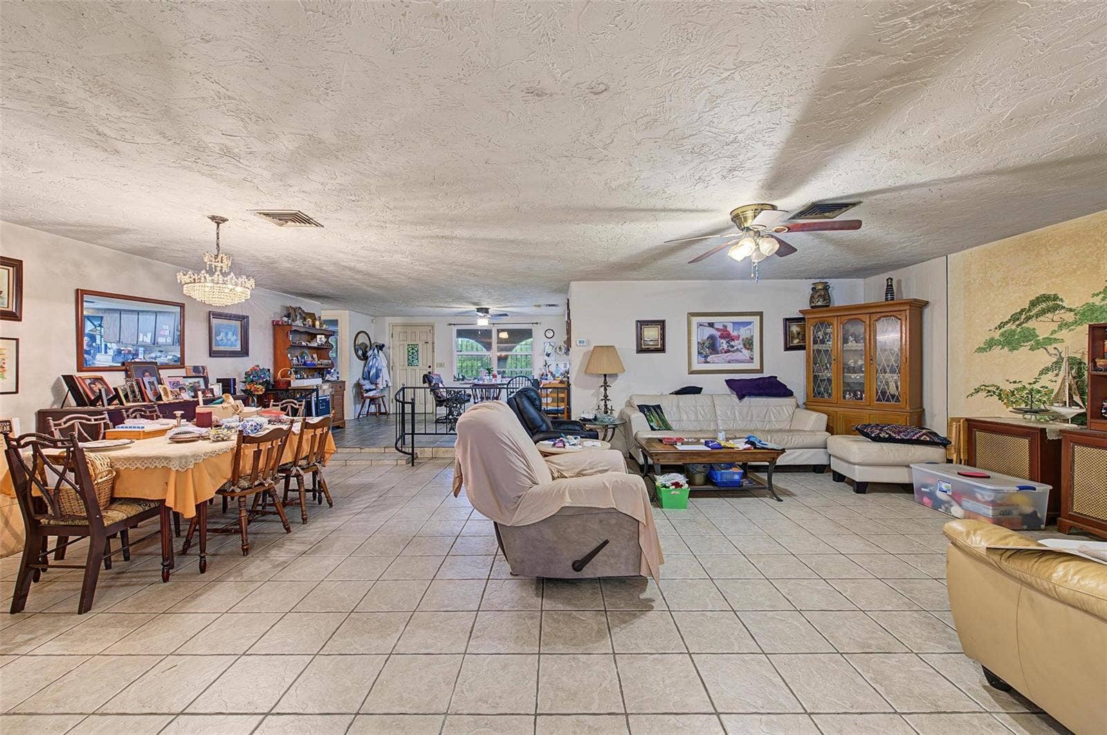 7916 SLATE COURT, New Port Richey, FL 34654 7916 SLATE COURT, New Port Richey, FL 34654