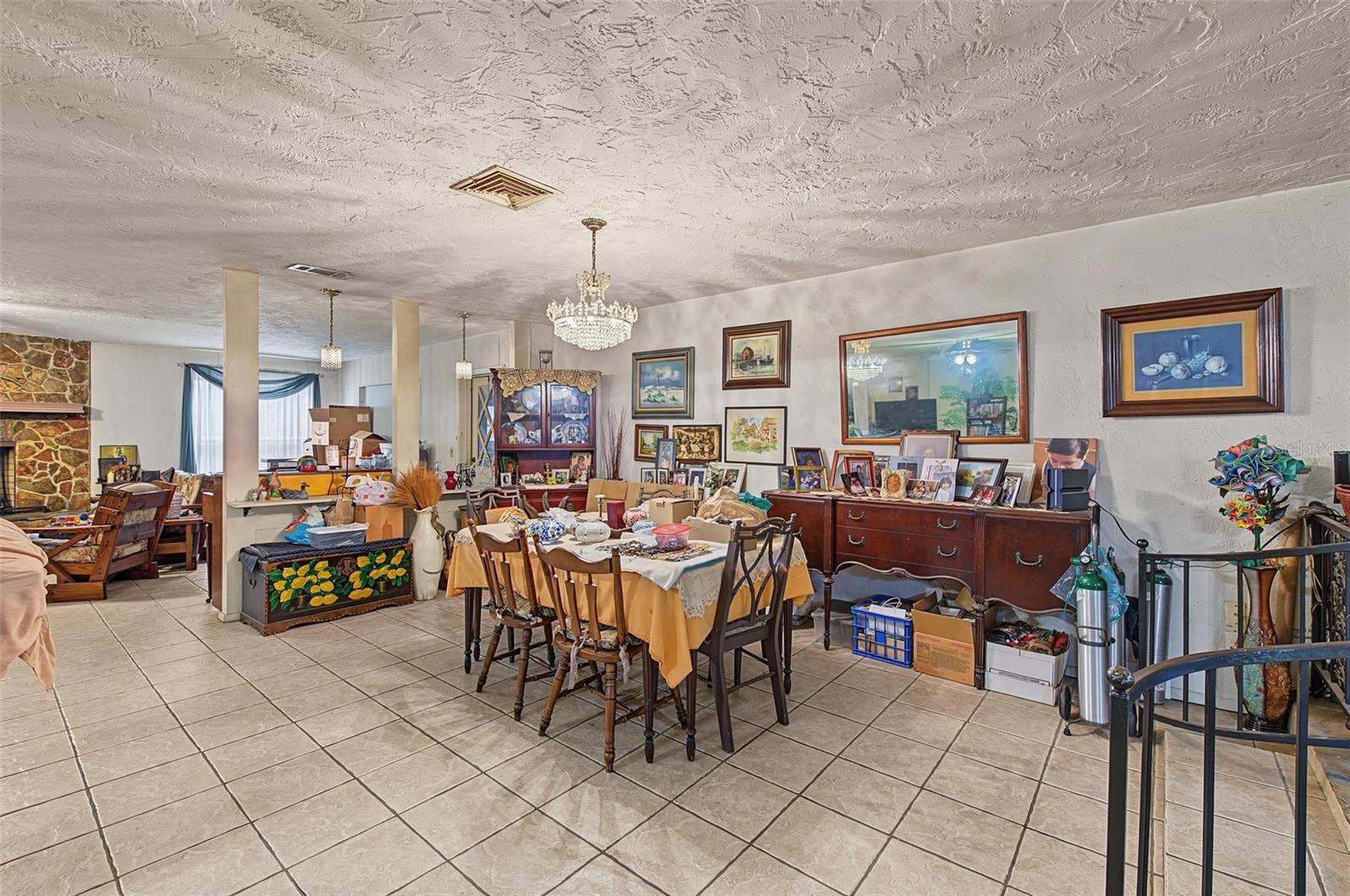 7916 SLATE COURT, New Port Richey, FL 34654 7916 SLATE COURT, New Port Richey, FL 34654