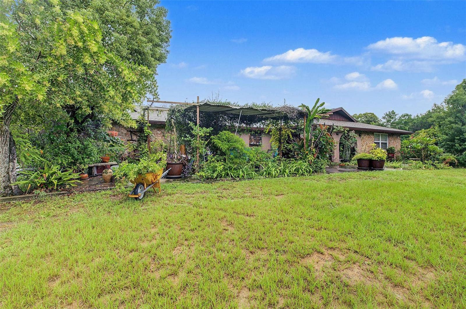 7916 SLATE COURT, New Port Richey, FL 34654 7916 SLATE COURT, New Port Richey, FL 34654