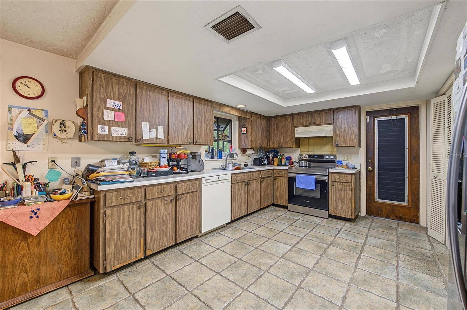 7916 SLATE COURT, New Port Richey, FL 34654 7916 SLATE COURT, New Port Richey, FL 34654