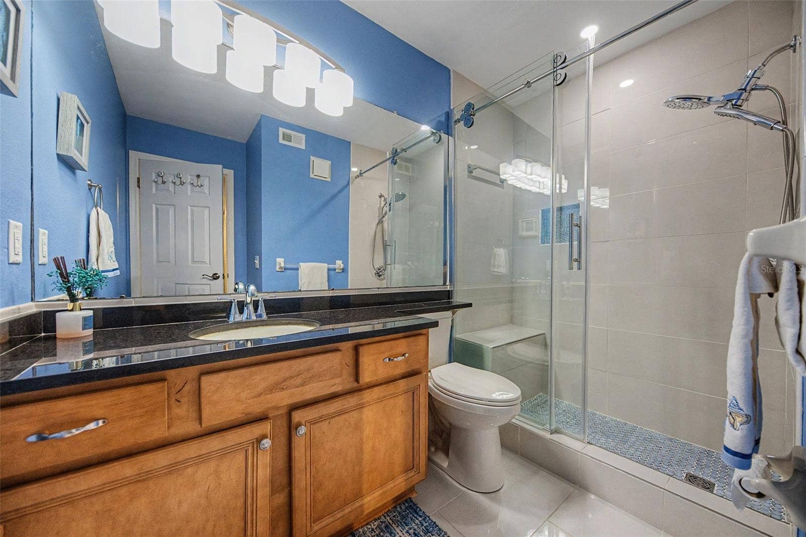 1801 E LAKE ROAD, #1D, Palm Harbor, FL 34685 Guest Bathroom