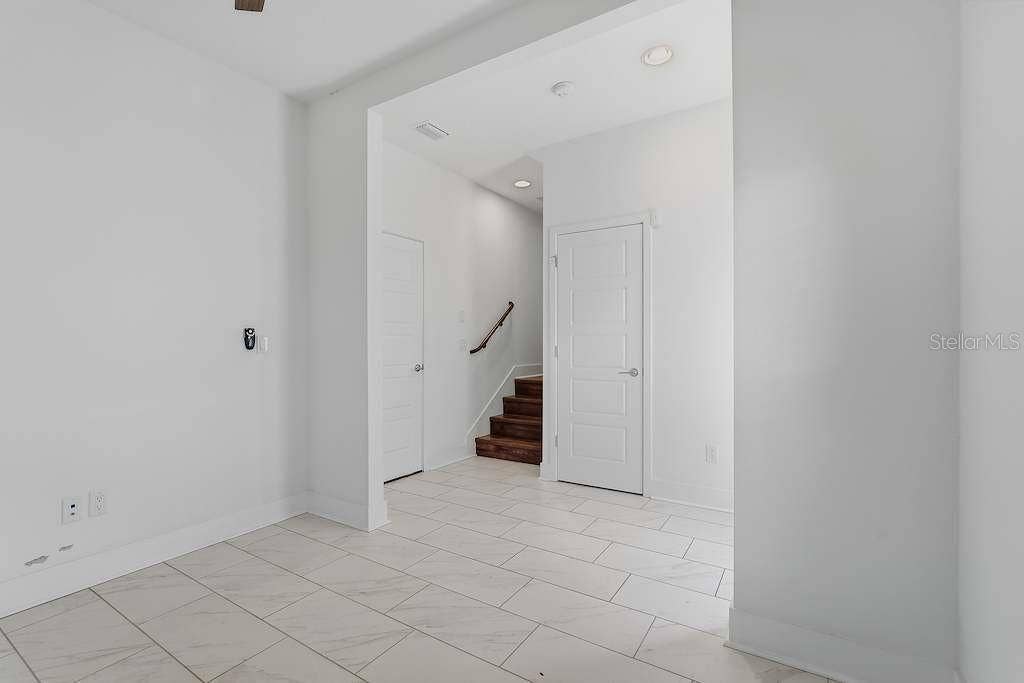 4810 W MCELROY AVENUE, #29, Tampa, FL 33611 4810 W MCELROY AVENUE, #29, Tampa, FL 33611