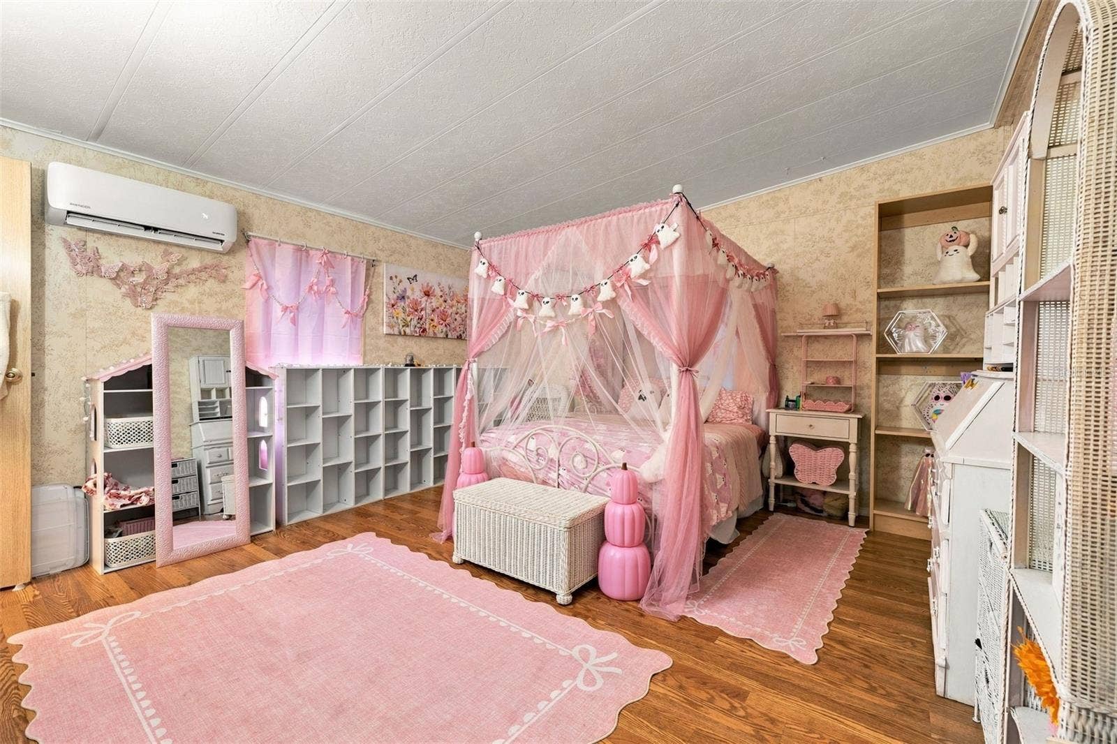 3407 TIKI DRIVE, Holiday, FL 34691 Primary bedroom