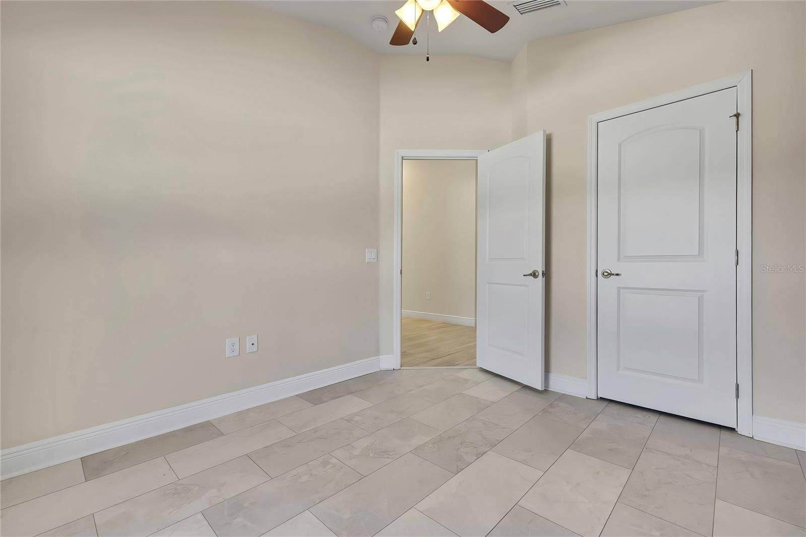 31179 WATER LILY DRIVE, Brooksville, FL 34602 31179 WATER LILY DRIVE, Brooksville, FL 34602