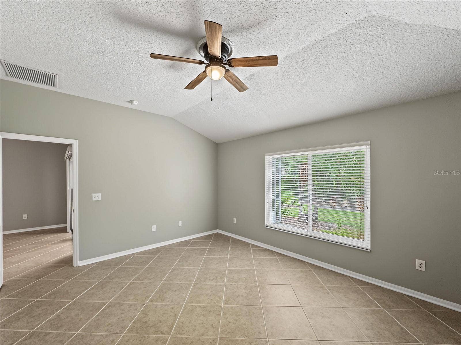 30935 WHITLOCK DRIVE, Wesley Chapel, FL 33543 30935 WHITLOCK DRIVE, Wesley Chapel, FL 33543