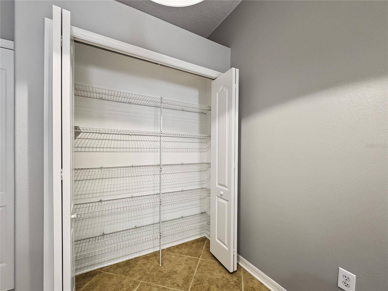30935 WHITLOCK DRIVE, Wesley Chapel, FL 33543 30935 WHITLOCK DRIVE, Wesley Chapel, FL 33543