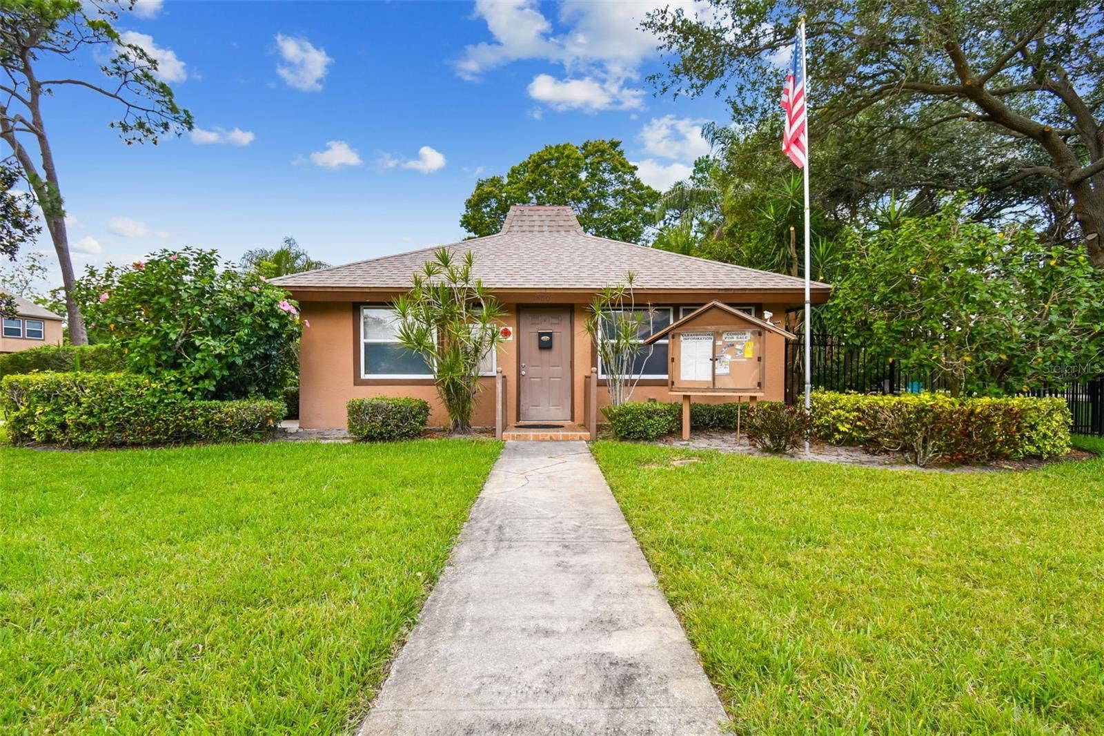 1880 CLEARBROOKE DRIVE, Clearwater, FL 33760