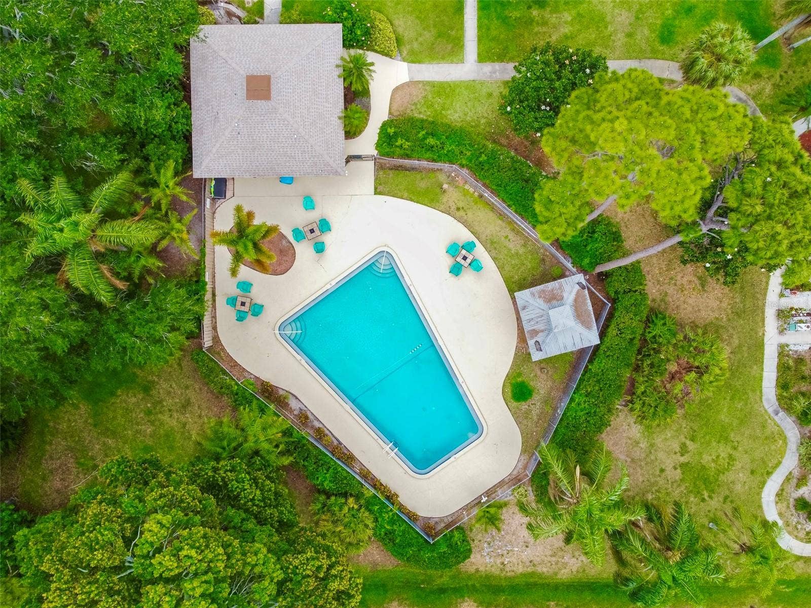 1880 CLEARBROOKE DRIVE, Clearwater, FL 33760