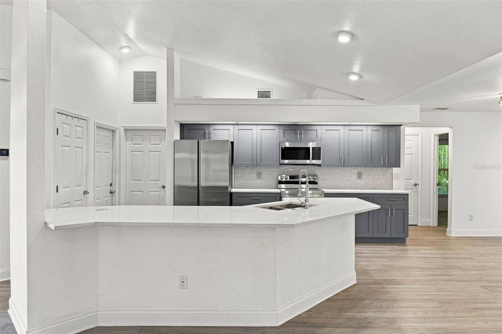 1591 JONATHAN COURT, Largo, FL 33770 1591 JONATHAN COURT, Largo, FL 33770