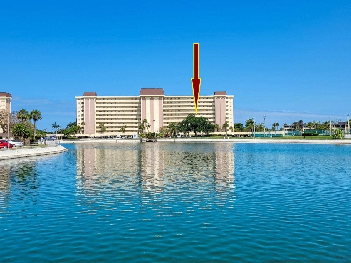 4725 COVE CIRCLE, #APT 609, St Petersburg, FL 33708 4725 COVE CIRCLE, #APT 609, St Petersburg, FL 33708
