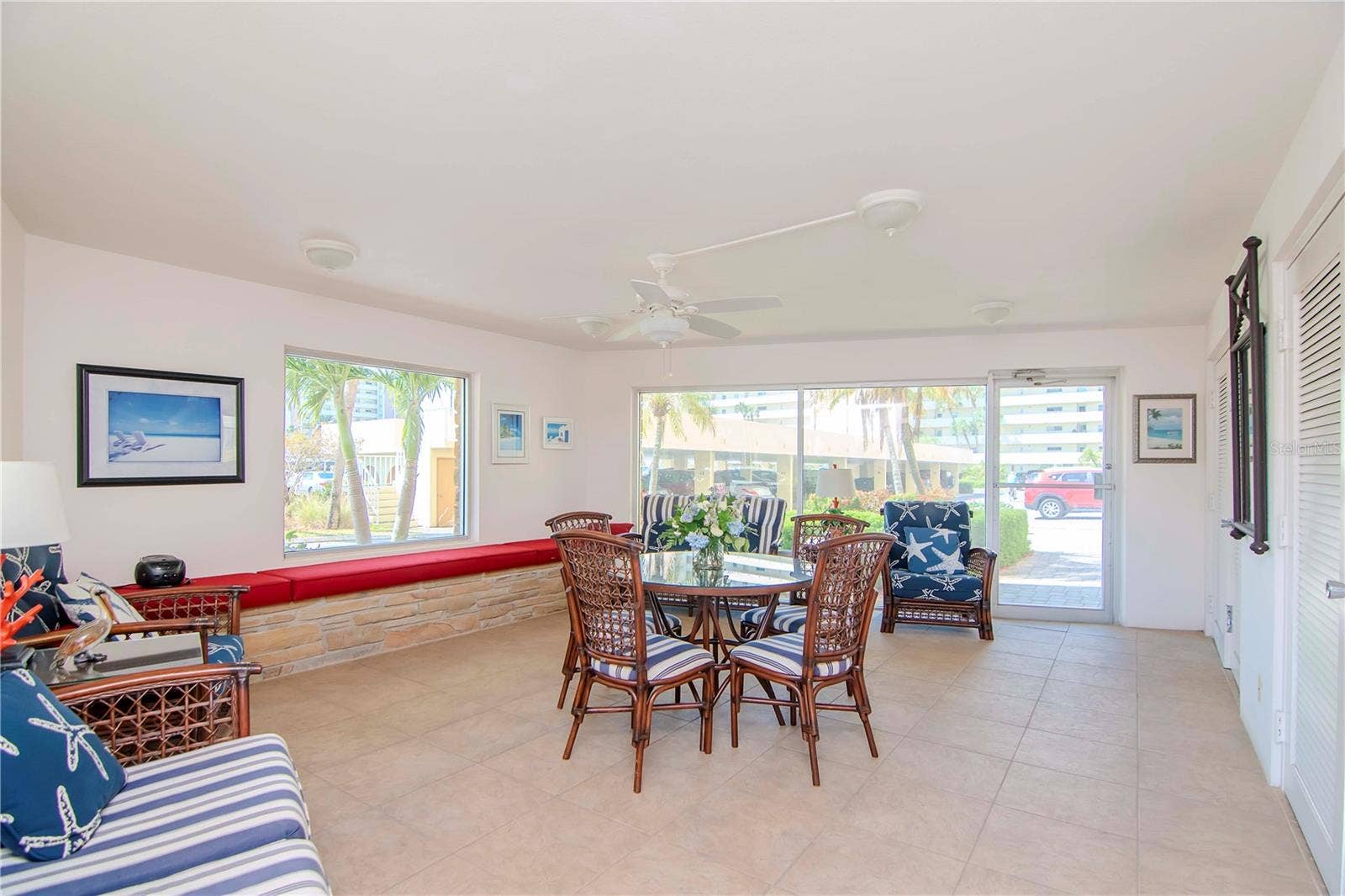 4725 COVE CIRCLE, #APT 609, St Petersburg, FL 33708 4725 COVE CIRCLE, #APT 609, St Petersburg, FL 33708