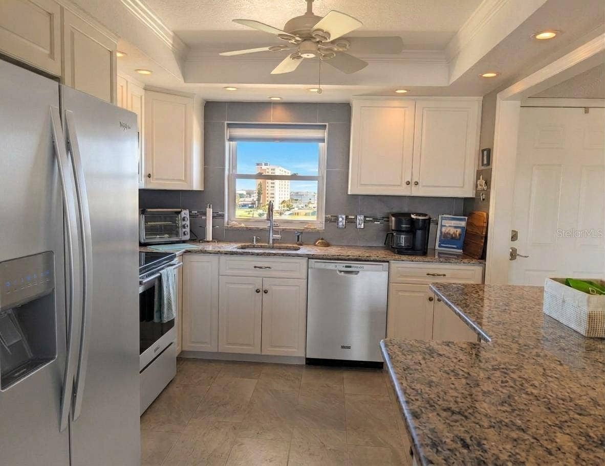 4725 COVE CIRCLE, #APT 609, St Petersburg, FL 33708 4725 COVE CIRCLE, #APT 609, St Petersburg, FL 33708