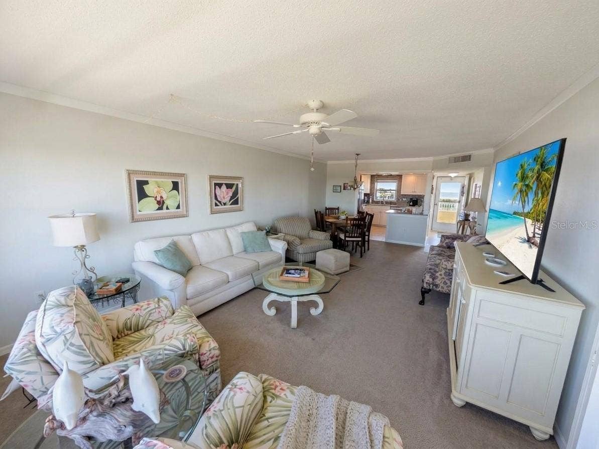 4725 COVE CIRCLE, #APT 609, St Petersburg, FL 33708 4725 COVE CIRCLE, #APT 609, St Petersburg, FL 33708