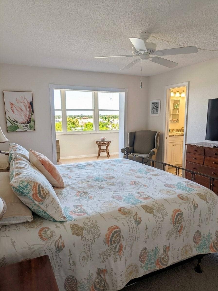 4725 COVE CIRCLE, #APT 609, St Petersburg, FL 33708 4725 COVE CIRCLE, #APT 609, St Petersburg, FL 33708