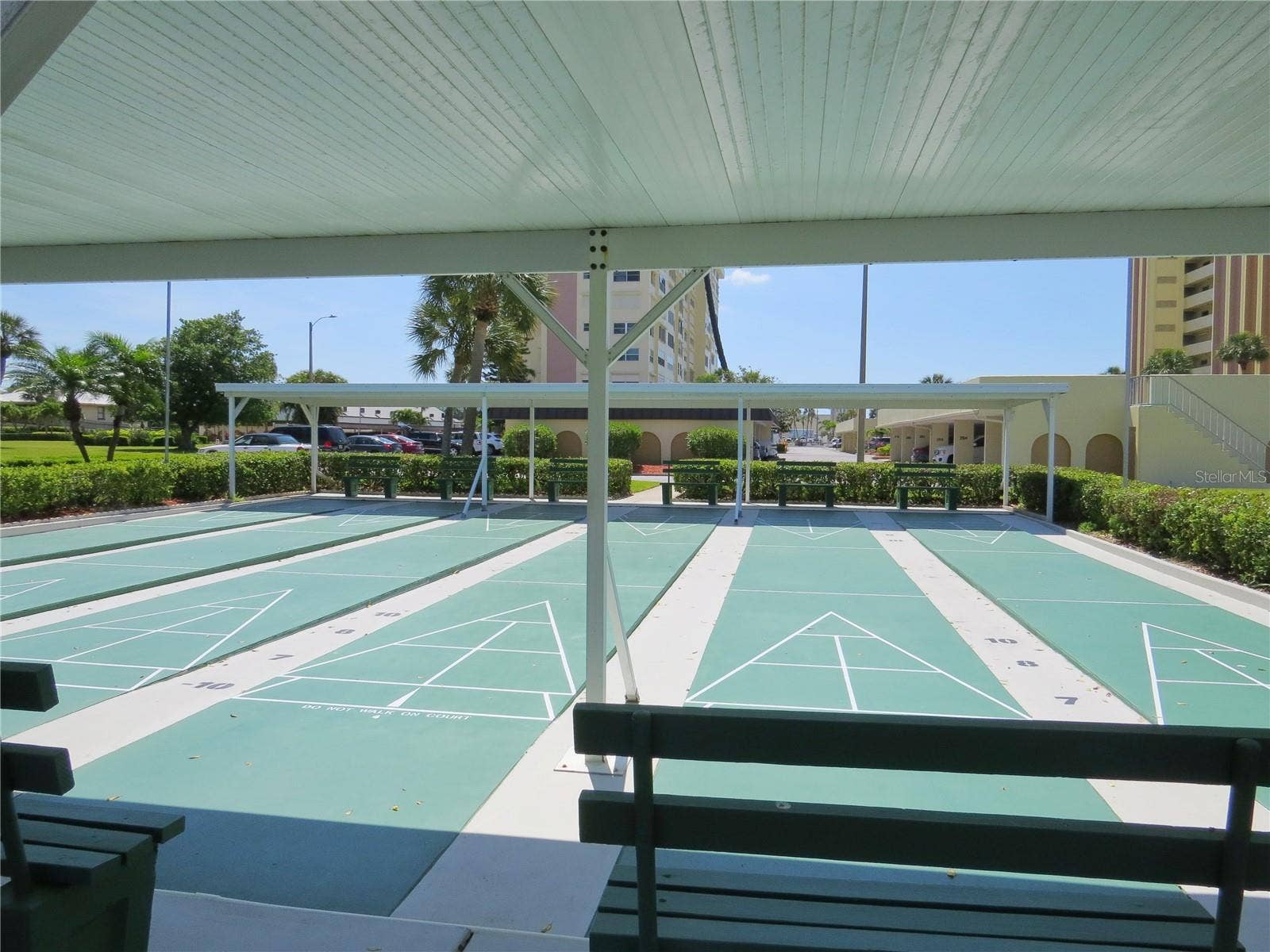 4725 COVE CIRCLE, #APT 609, St Petersburg, FL 33708 SHUFFLEBOARD