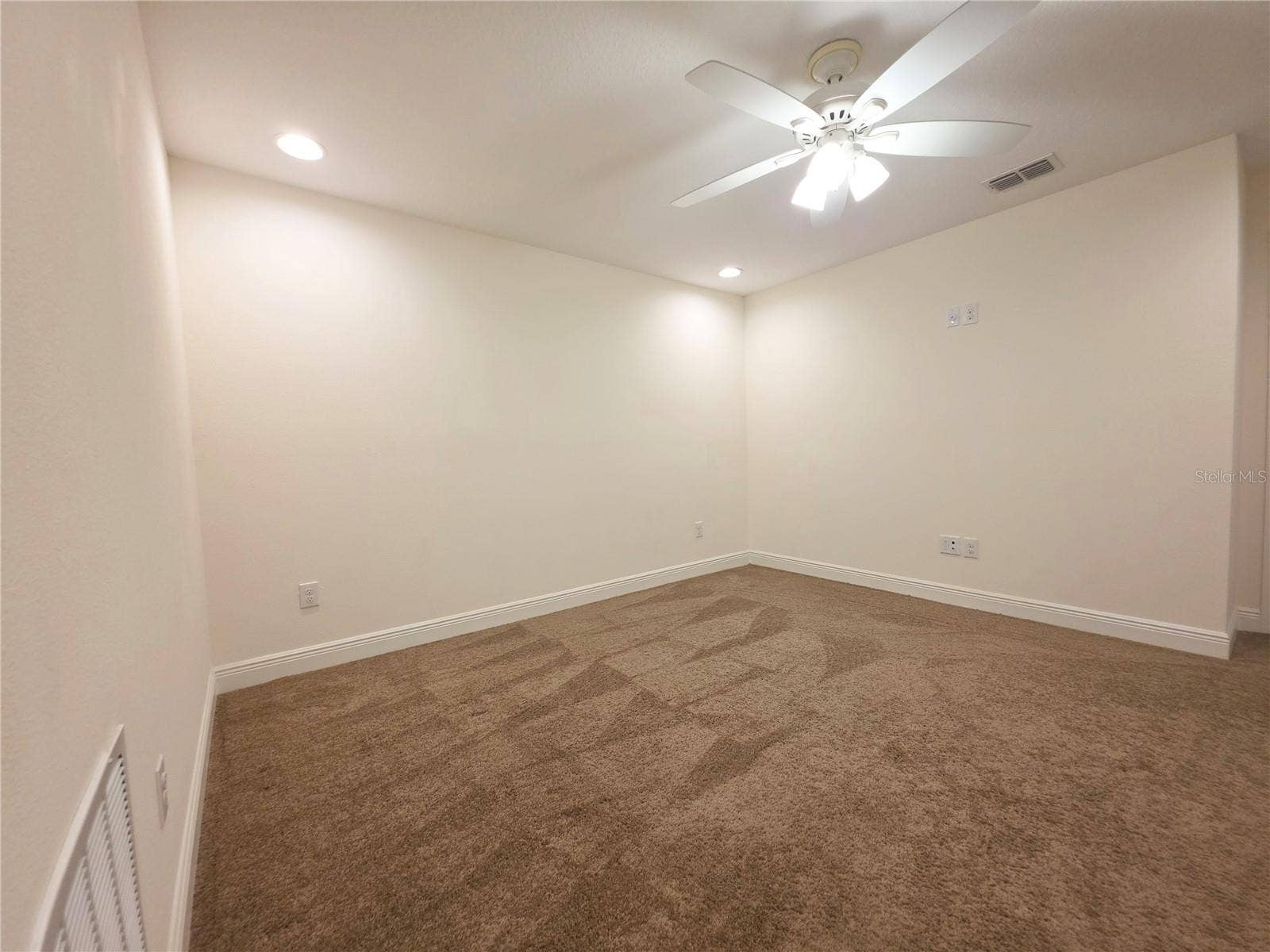 14243 DAMSELFLY DRIVE, Tampa, FL 33625 14243 DAMSELFLY DRIVE, Tampa, FL 33625
