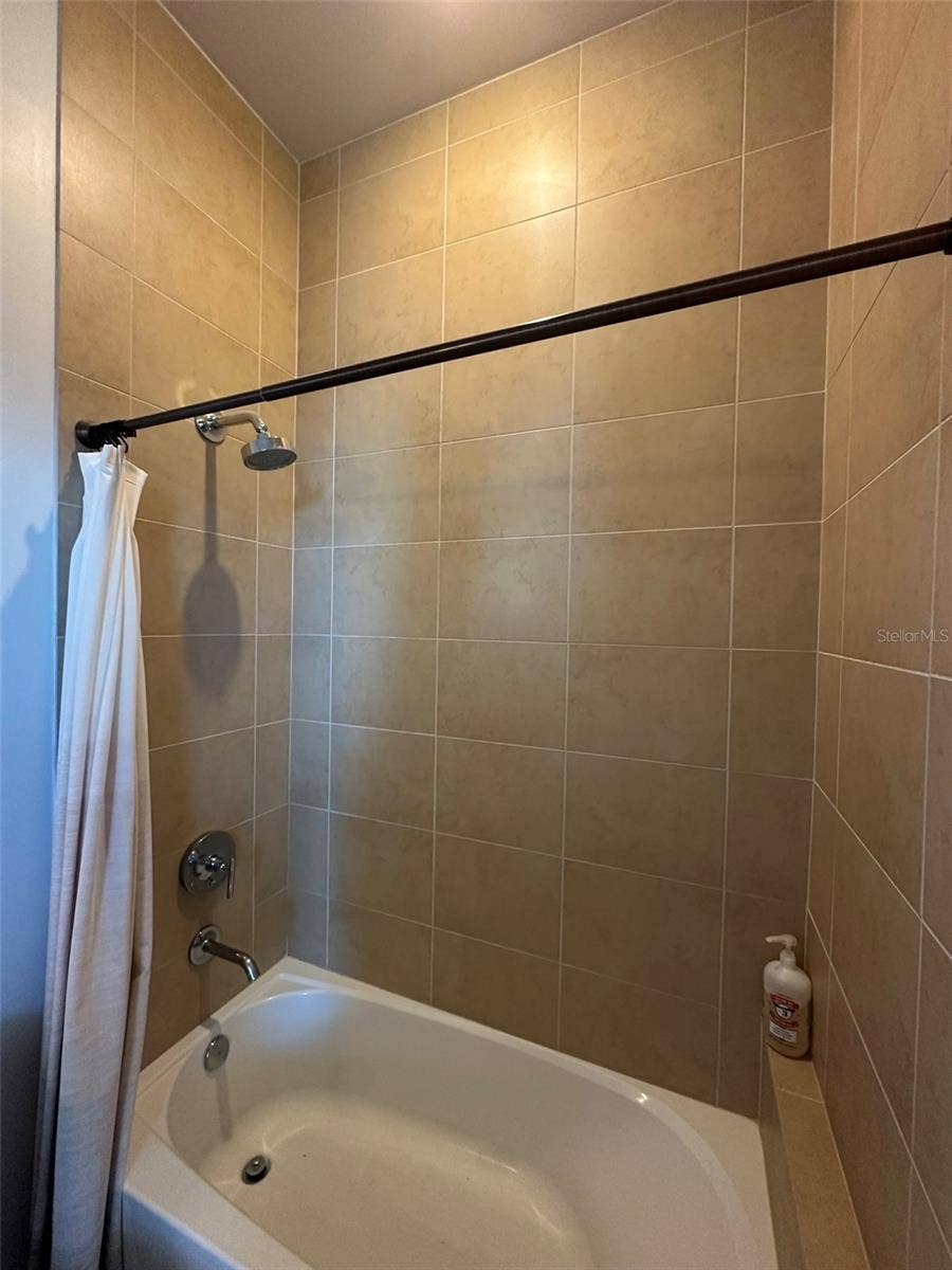 400 4TH AVENUE S, #1207, St Petersburg, FL 33701 400 4TH AVENUE S, #1207, St Petersburg, FL 33701