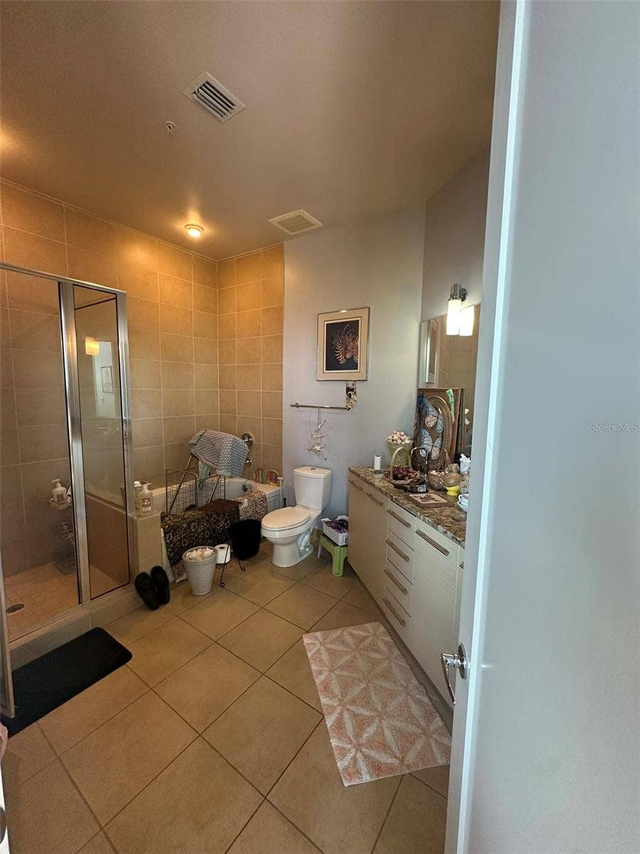 400 4TH AVENUE S, #1207, St Petersburg, FL 33701 Master Bathroom