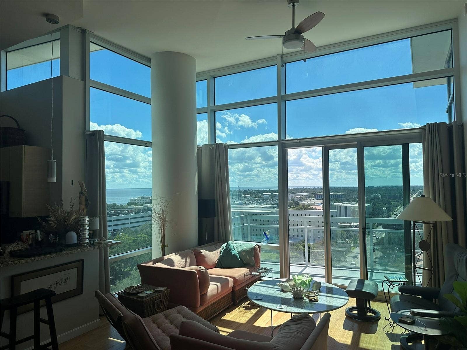 400 4TH AVENUE S, #1207, St Petersburg, FL 33701 400 4TH AVENUE S, #1207, St Petersburg, FL 33701