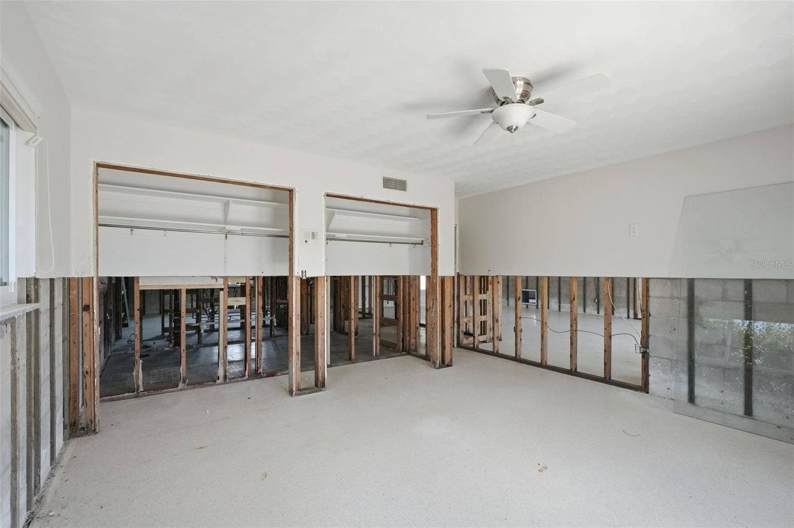 12525 4TH ST E, Treasure Island, FL 33706
