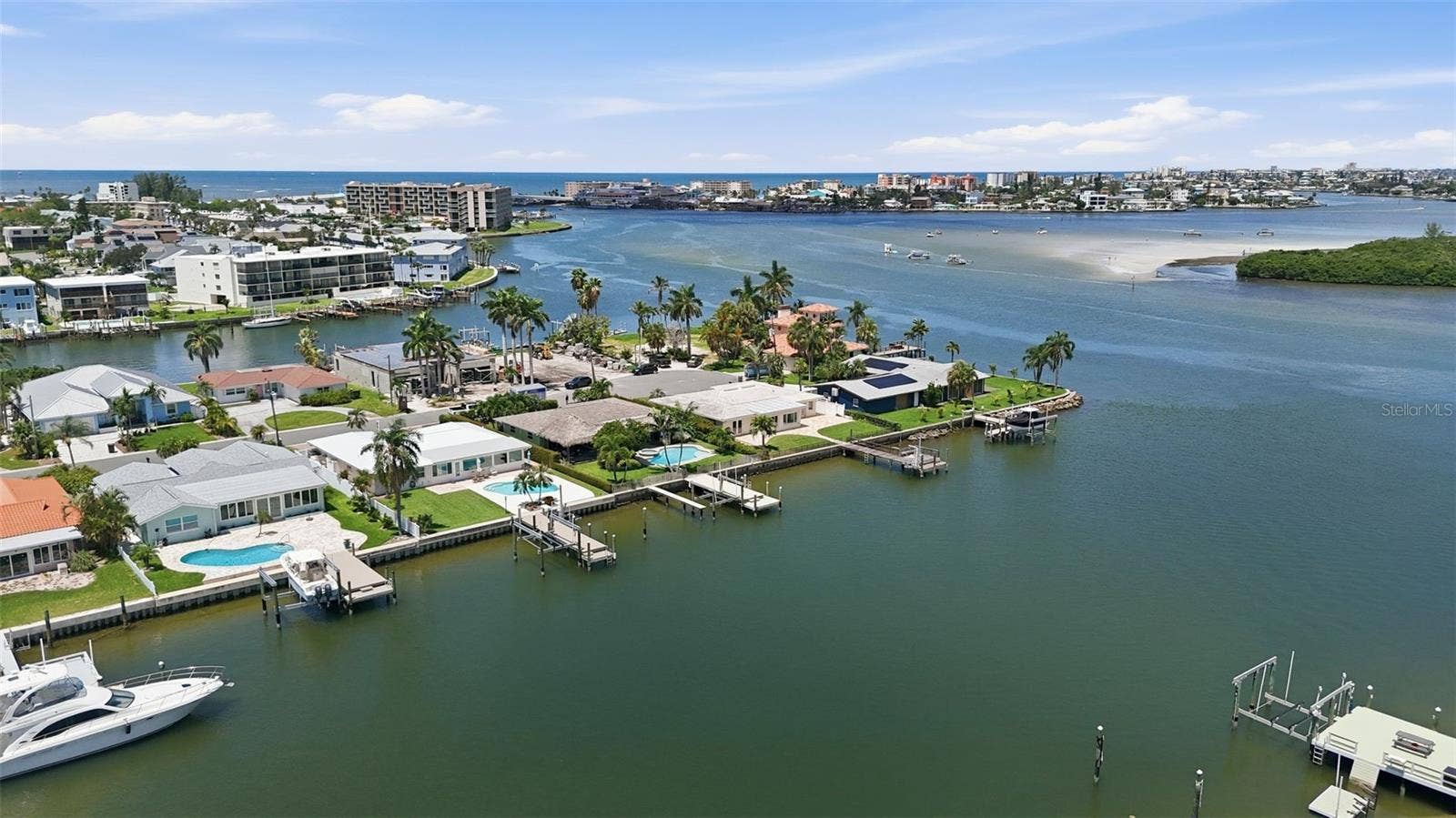 12525 4TH ST E, Treasure Island, FL 33706