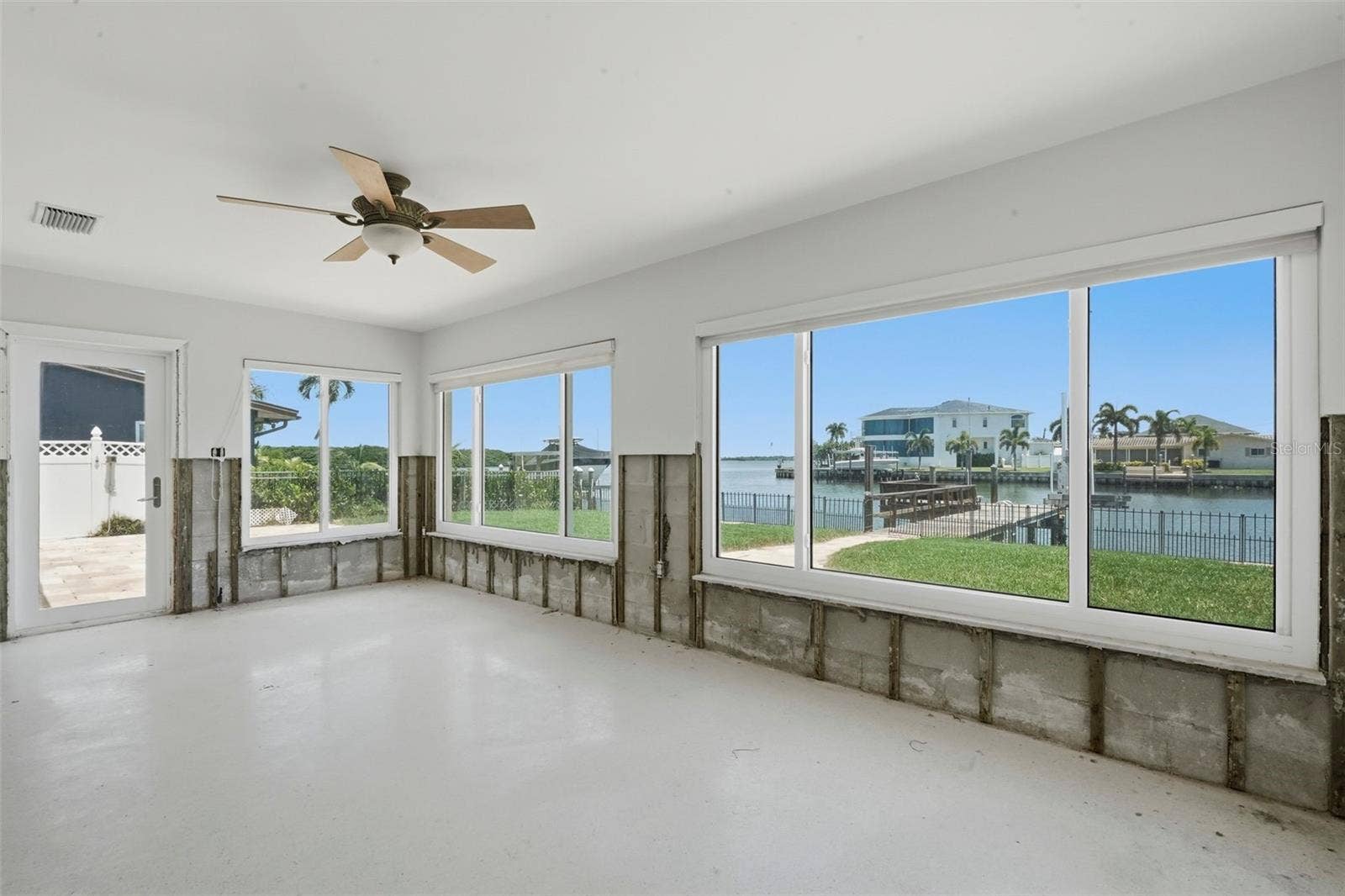 12525 4TH ST E, Treasure Island, FL 33706