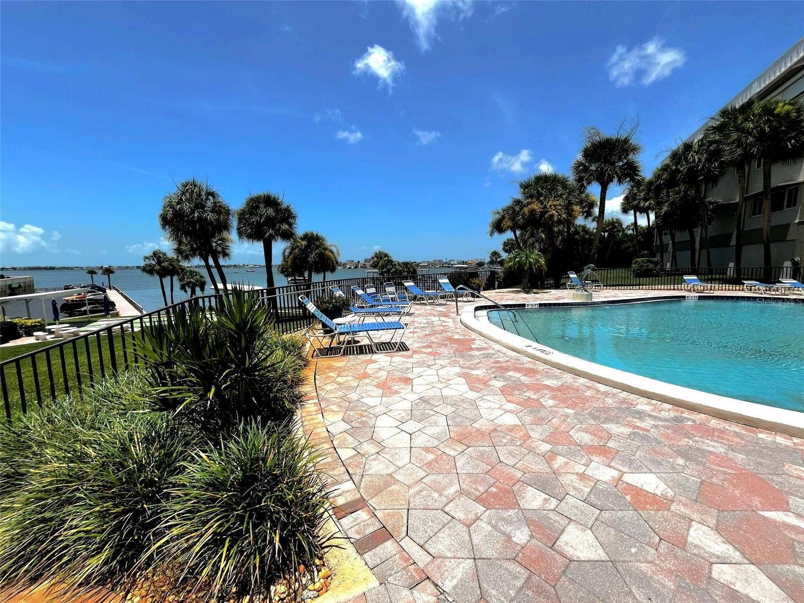100 BLUFF VIEW DRIVE, #211A, Belleair Bluffs, FL 33770 100 BLUFF VIEW DRIVE, #211A, Belleair Bluffs, FL 33770