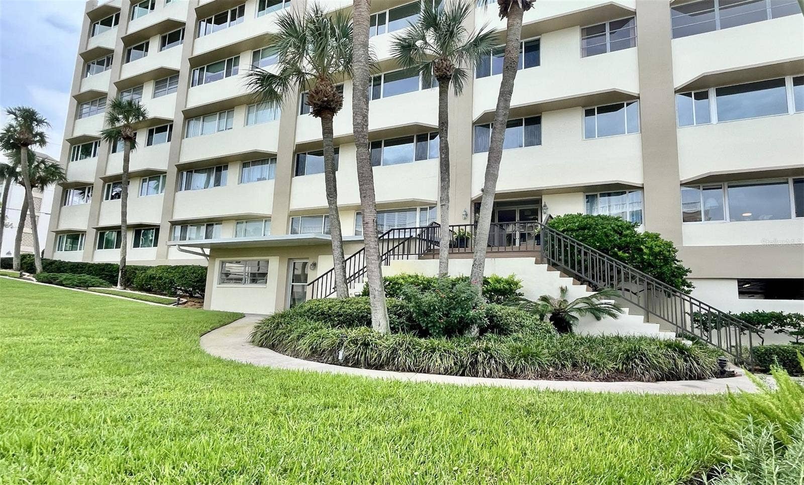100 BLUFF VIEW DRIVE, #211A, Belleair Bluffs, FL 33770 100 BLUFF VIEW DRIVE, #211A, Belleair Bluffs, FL 33770