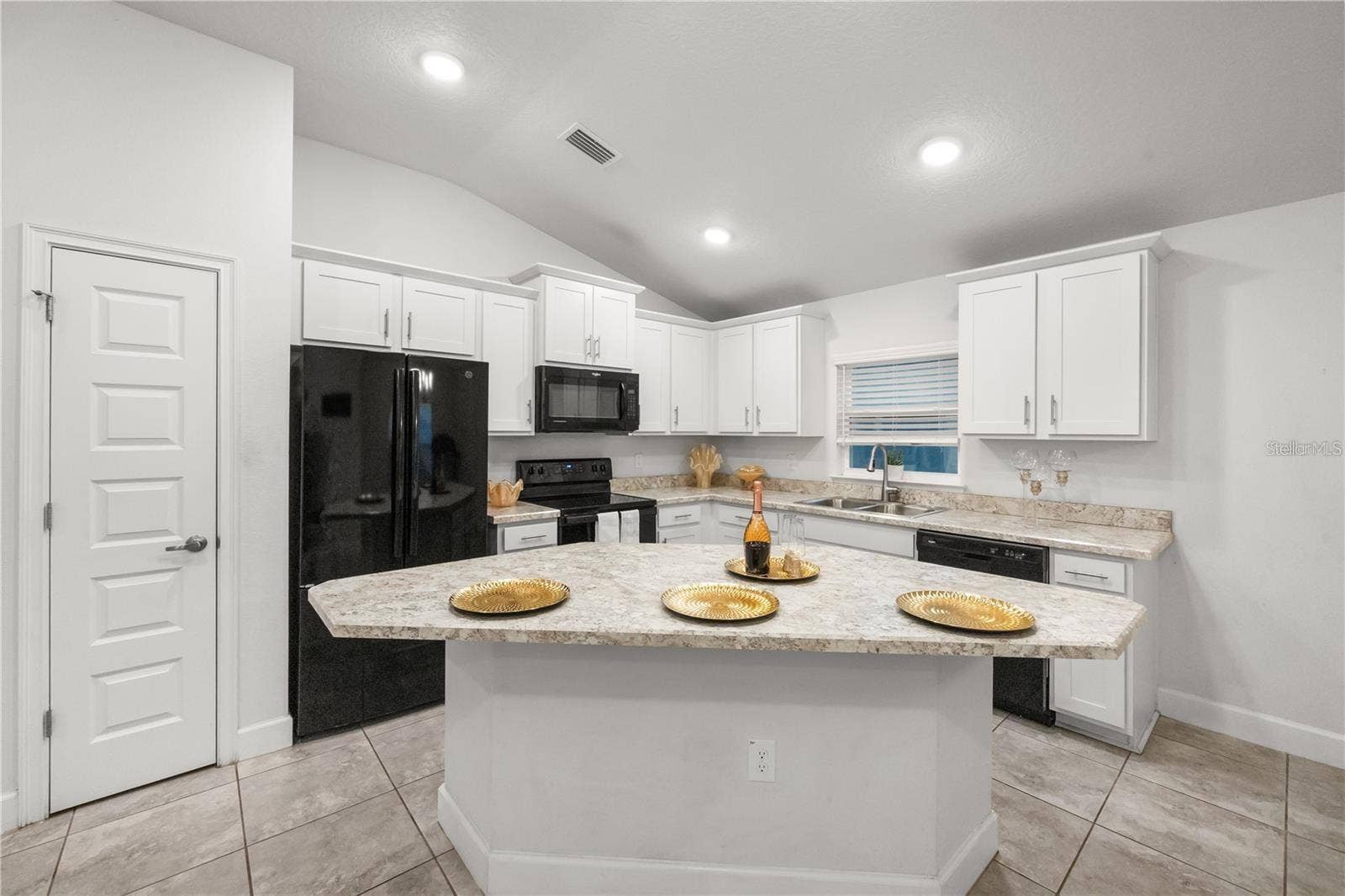 14429 POTTERTON CIRCLE, Hudson, FL 34667 14429 POTTERTON CIRCLE, Hudson, FL 34667