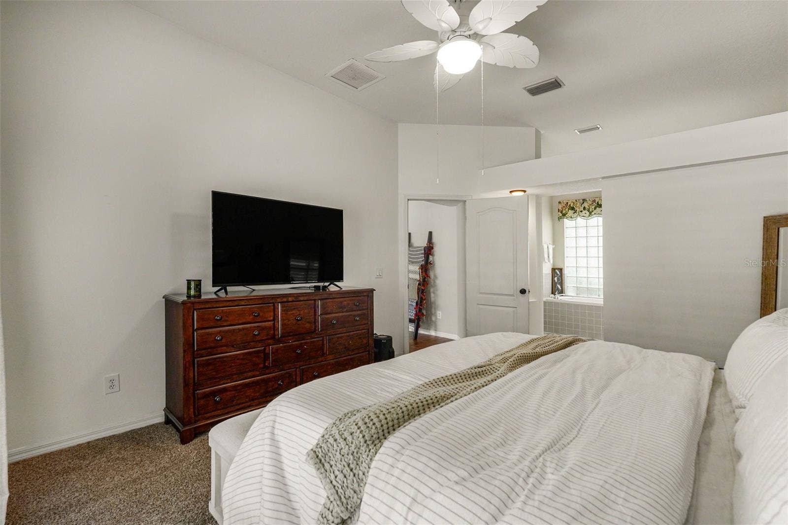 16809 WINDSOR PARK DRIVE, Lutz, FL 33549