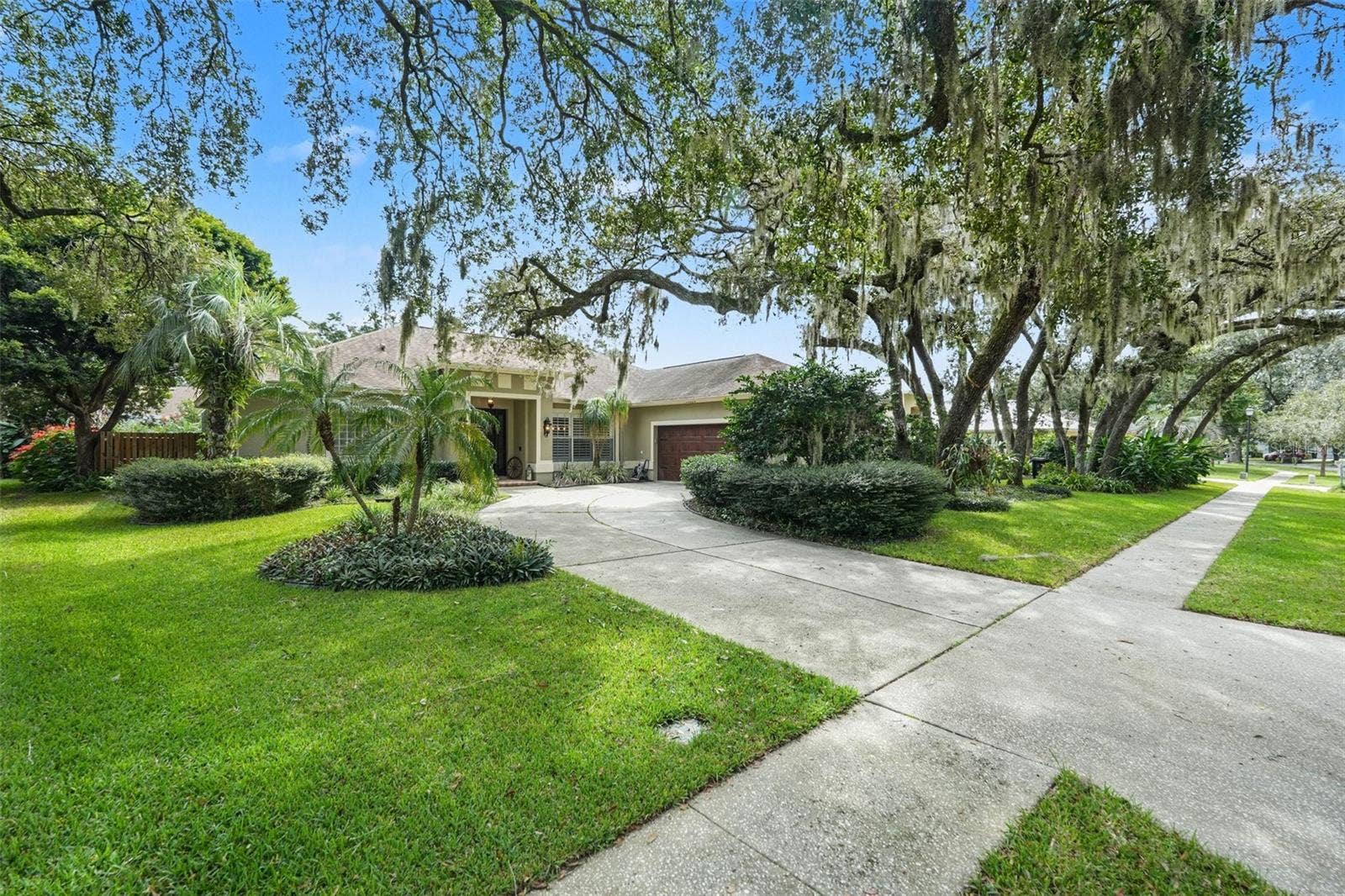 16809 WINDSOR PARK DRIVE, Lutz, FL 33549