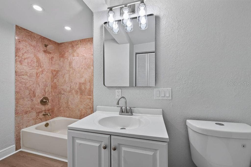 10528 113TH AVENUE, Largo, FL 33773 10528 113TH AVENUE, Largo, FL 33773