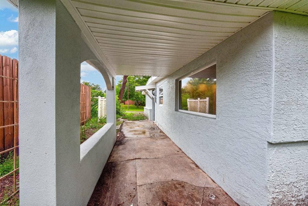 10528 113TH AVENUE, Largo, FL 33773 10528 113TH AVENUE, Largo, FL 33773