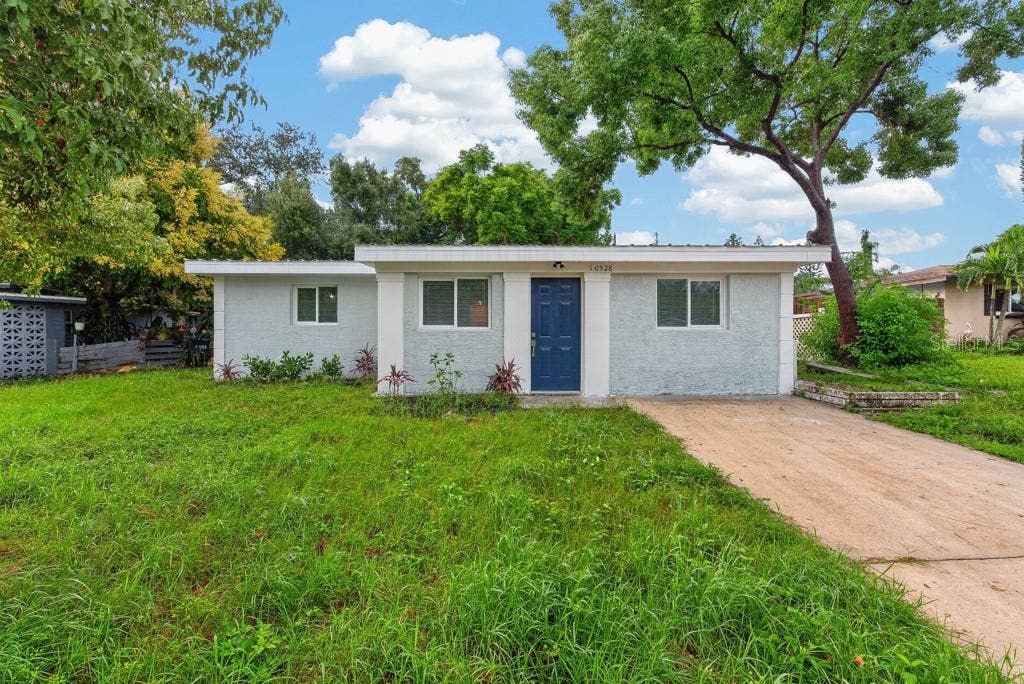 10528 113TH AVENUE, Largo, FL 33773 10528 113TH AVENUE, Largo, FL 33773