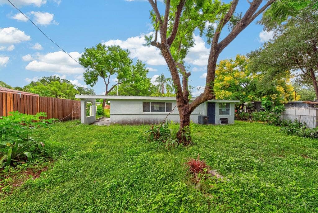 10528 113TH AVENUE, Largo, FL 33773 10528 113TH AVENUE, Largo, FL 33773