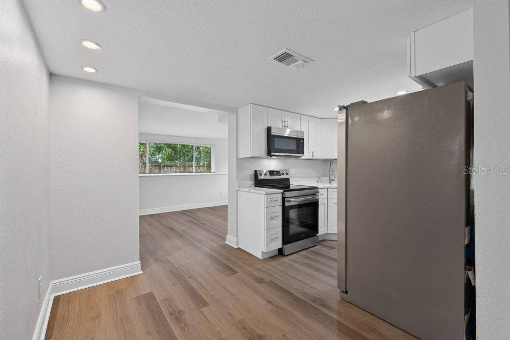 10528 113TH AVENUE, Largo, FL 33773 10528 113TH AVENUE, Largo, FL 33773