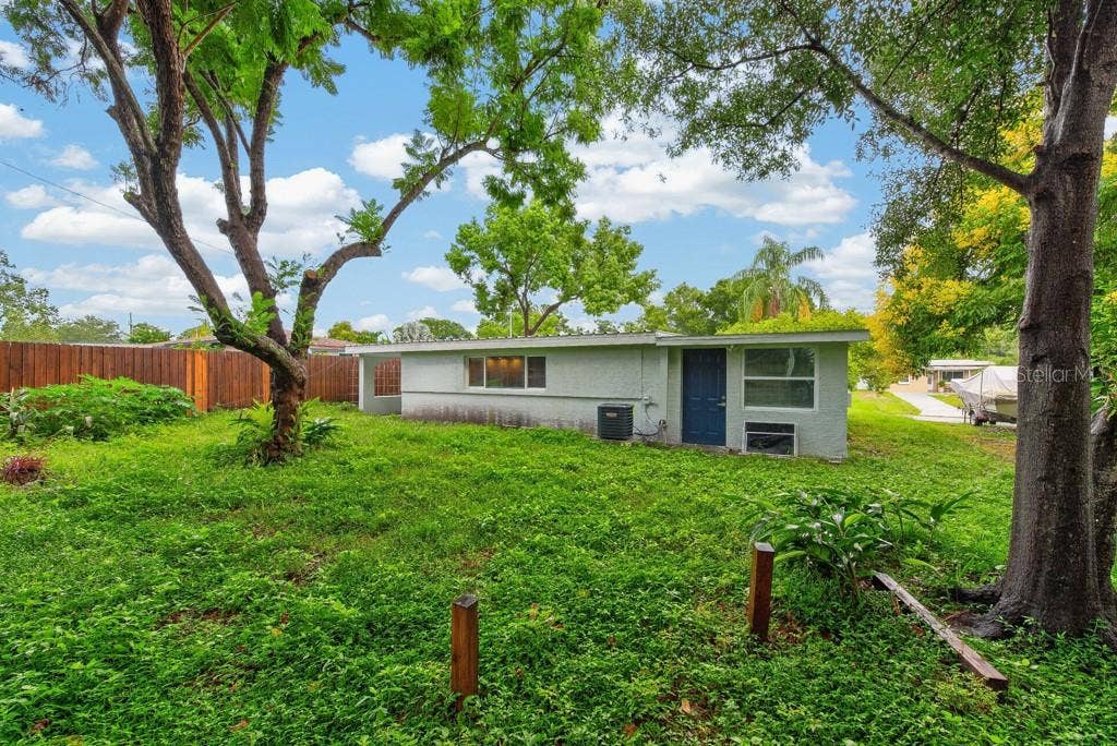 10528 113TH AVENUE, Largo, FL 33773 10528 113TH AVENUE, Largo, FL 33773