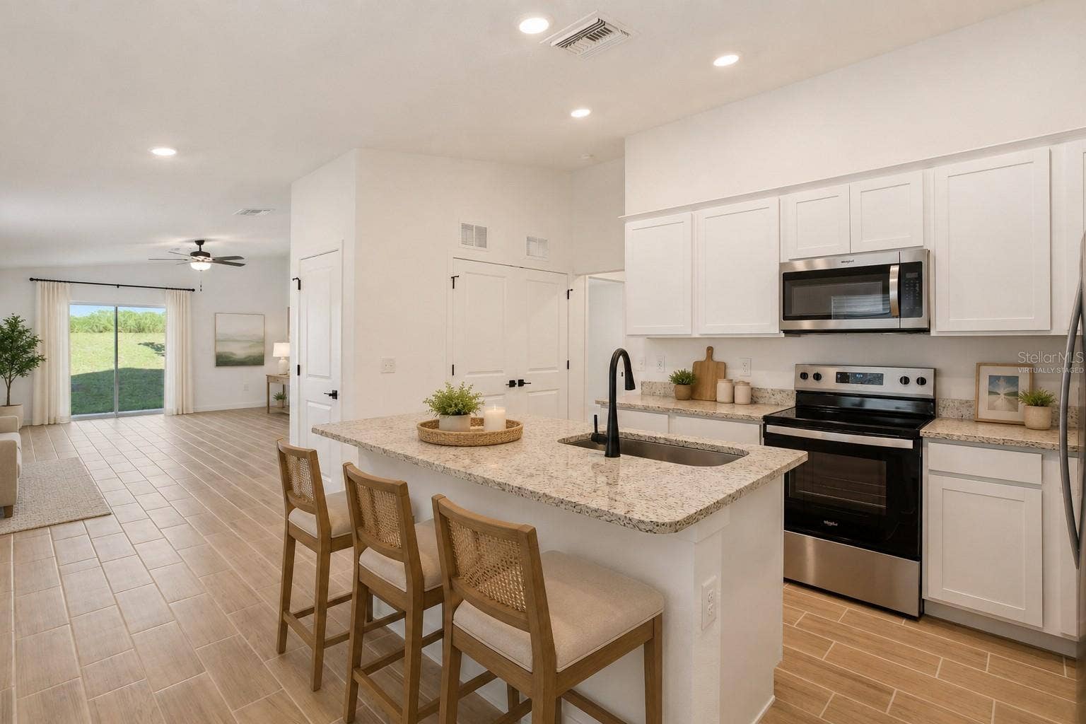 Lakeland, FL 33809 Virtually Staged