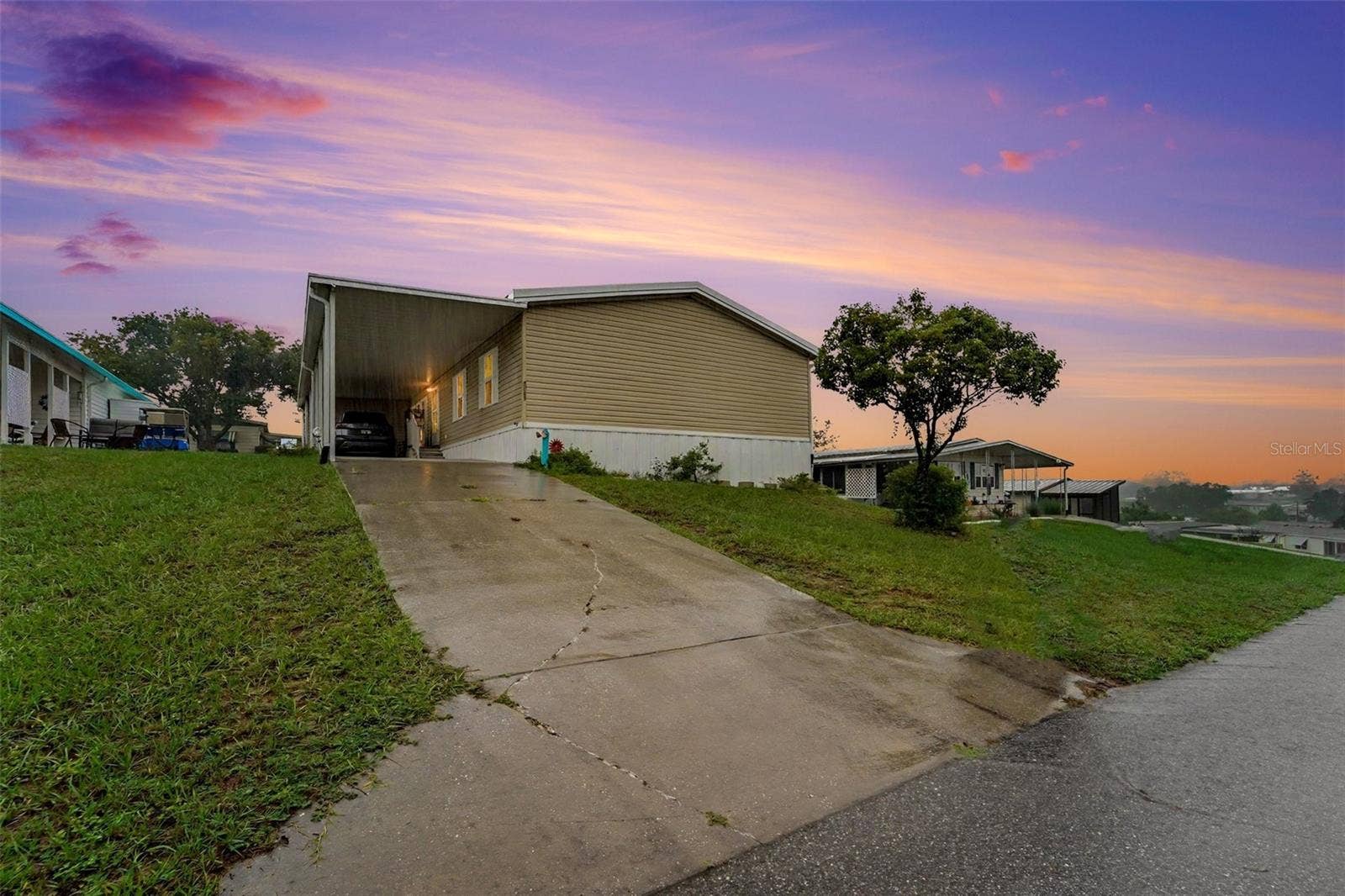 8043 TOWER STREET, Brooksville, FL 34613