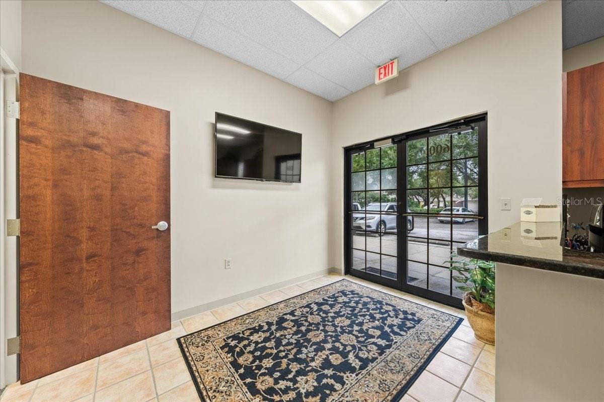 8222 118TH AVENUE, #600, Largo, FL 33773 Entry Reception