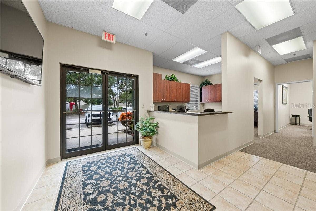 8222 118TH AVENUE, #600, Largo, FL 33773 Entry Reception