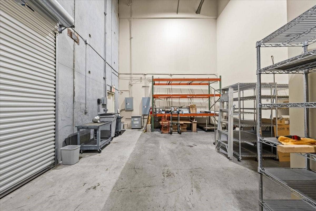 8222 118TH AVENUE, #600, Largo, FL 33773 same fully air conditioned warehouse with 3-phase power