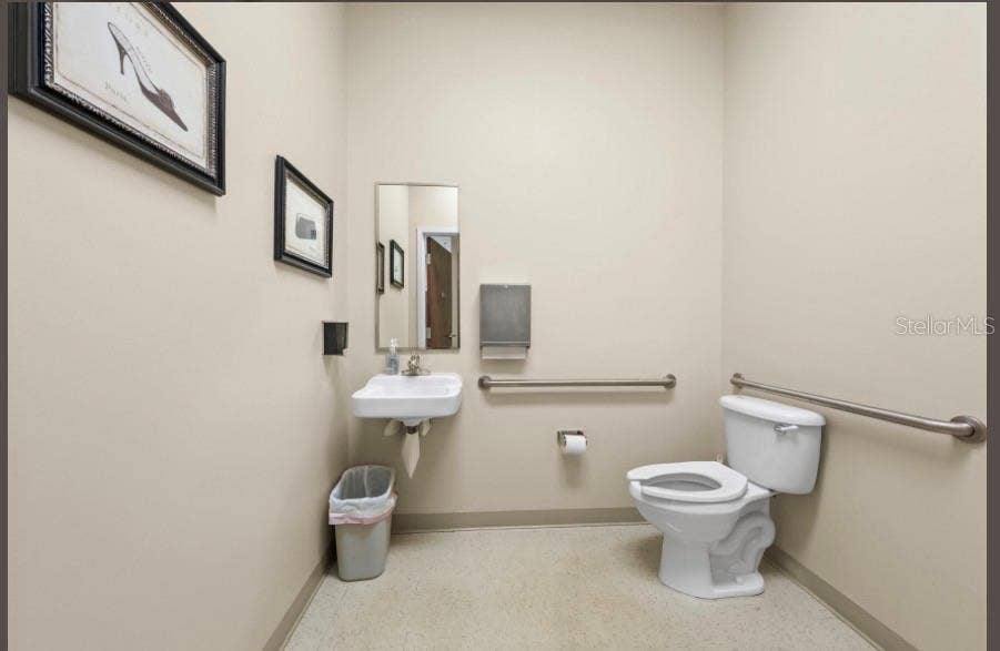8222 118TH AVENUE, #600, Largo, FL 33773 AI Rendering redesigned existing bathroom