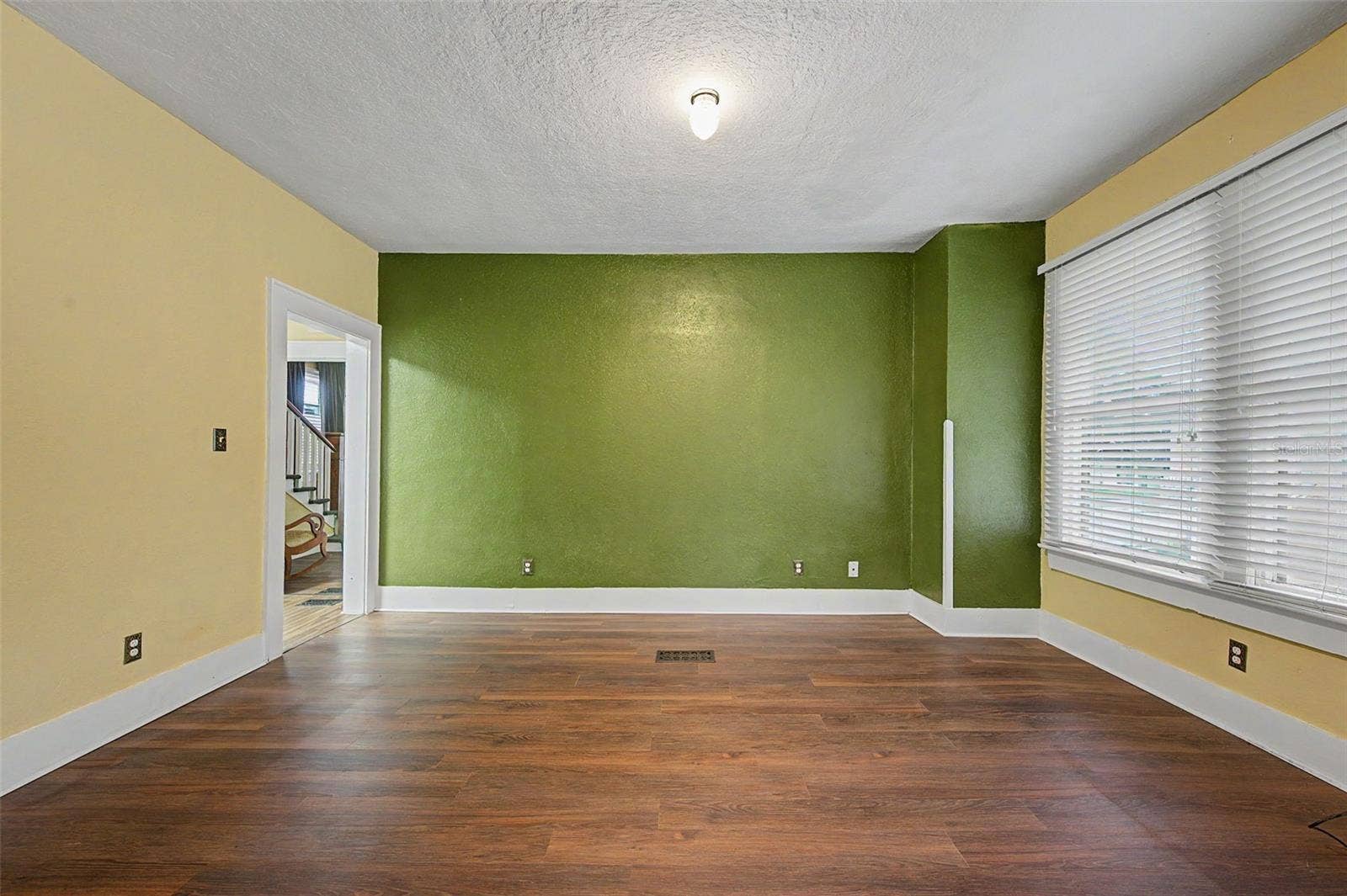 2019 MANATEE AVENUE W, Bradenton, FL 34205 2019 MANATEE AVENUE W, Bradenton, FL 34205