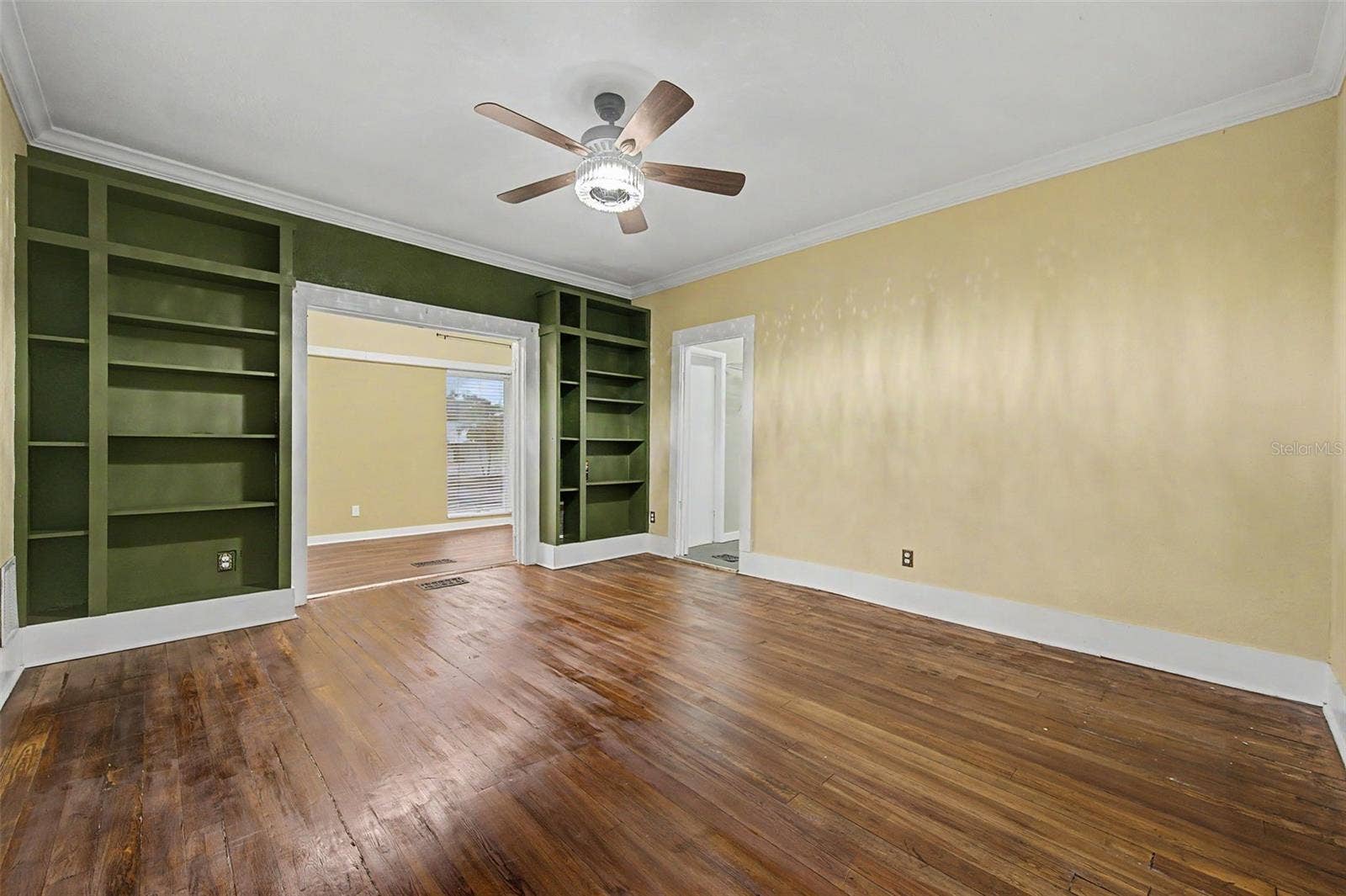 2019 MANATEE AVENUE W, Bradenton, FL 34205 2019 MANATEE AVENUE W, Bradenton, FL 34205